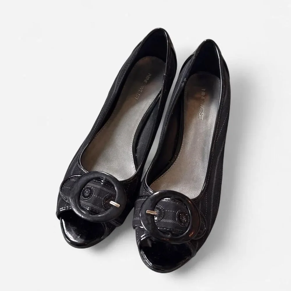 Nine West Black leather peep toe kitten heels buckle size 8.5